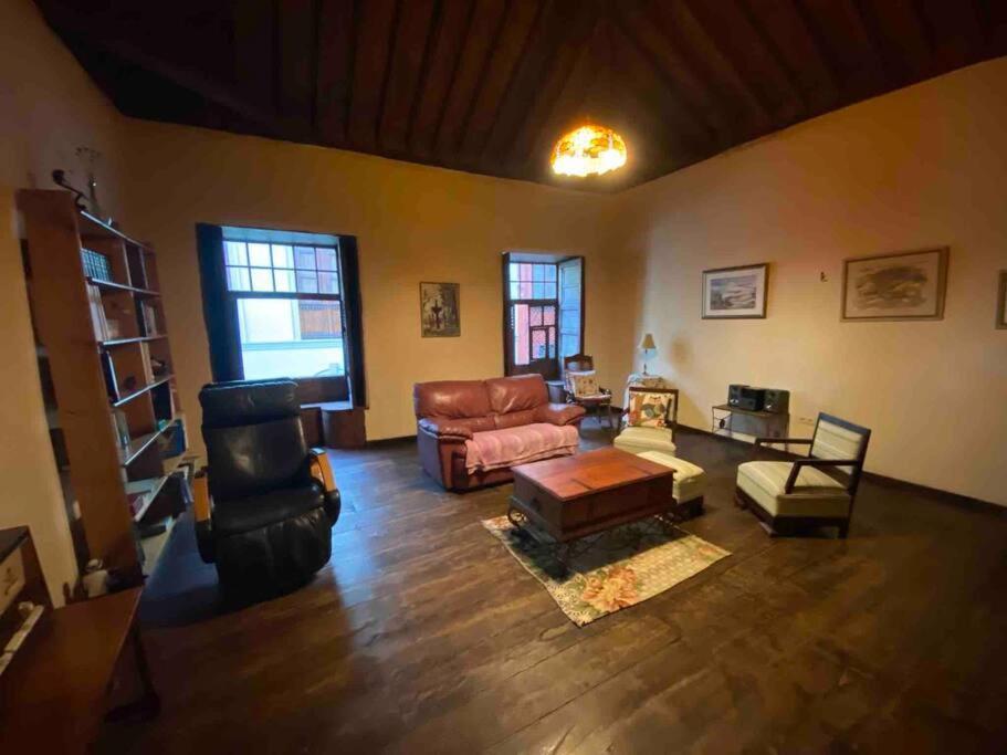 Casa Montanez, Caseron Historico 산타크루즈데라팔마 외부 사진